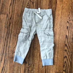 Cat and Jack jogger size 2T